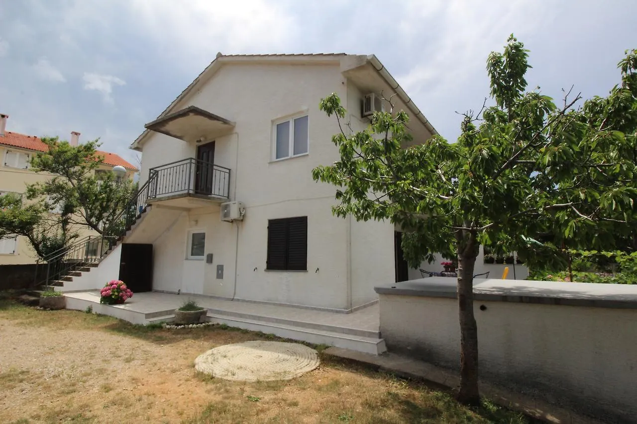 Apartment Jadranka Silo  Croatia